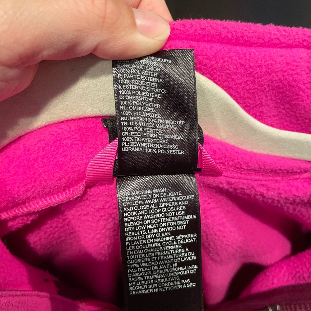 Double Lined North Face ski Jacekt - Picture 5 of 6